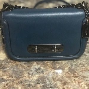 Coach Glovetan Shoulder Bag (100% Calf Leather)